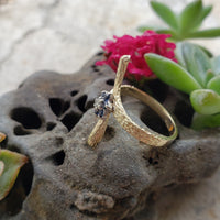 14k gold blue sapphire & diamond flower estate Ring