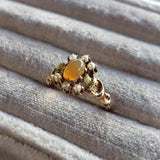 10k gold Victorian chalcedony & seed pearl estate ring