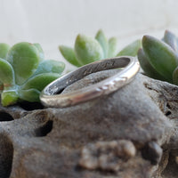 platinum 2.4mm vintage floral engraved wedding band