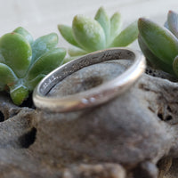 platinum 2.4mm vintage floral engraved wedding band