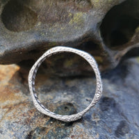 18k white gold 30 diamond hexagon eternity band - size 5.75