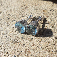 18k white gold Aquamarine & Diamond crown stud earrings - screw back