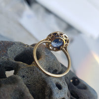 platinum & 18k gold two tone Deco estate blue sapphire & diamond ring