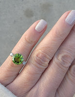 14k gold vintage Peridot & Diamond Ring