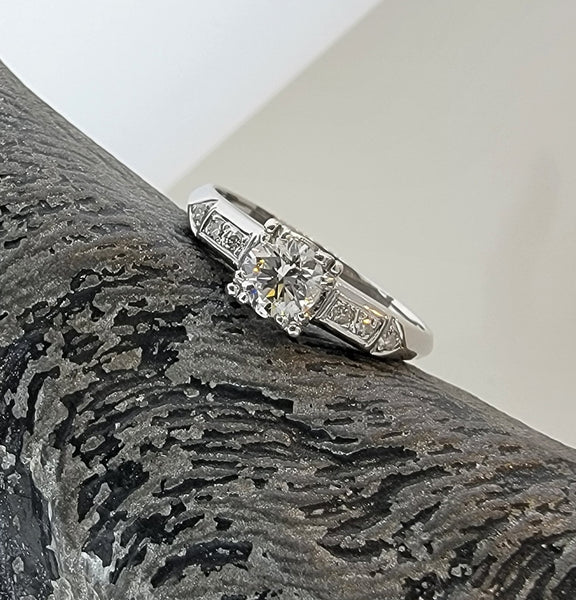 14k white gold estate diamond engagement arrow ring