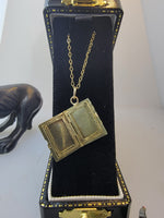 14k gold vintage locket pendant necklace