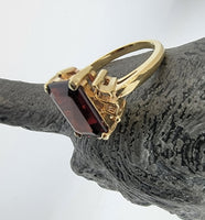 10k gold Art Deco Garnet Ring