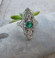 18k white gold Art Deco c.1920's Emerald & Diamond estate filigree glove shield Ring