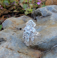 18k white gold filigree c.1920's diamond glove shield navette ring