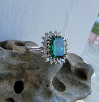 18k white gold Green Tourmaline & Diamond estate ring