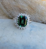 18k white gold Green Tourmaline & Diamond estate ring