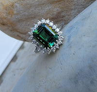 18k white gold Green Tourmaline & Diamond estate ring