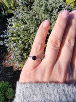 14k gold Garnet & baguette Diamond estate Ring