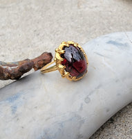 14k gold cabochon garnet estate ring