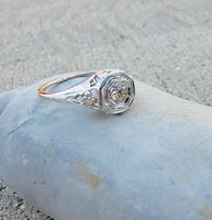 18k gold white gold c.1920's filigree diamond ring