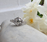 18k gold white gold c.1920's filigree diamond ring
