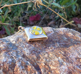 9ct gold 4 leaf clover antique vintage estate pendant necklace