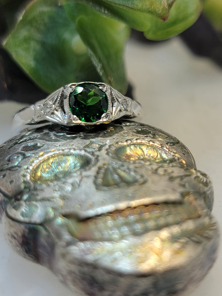 Platinum & 18k white gold Tzavorite green Garnet & diamond estate Ring