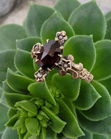 10k gold Victorian pearl & garnet ring