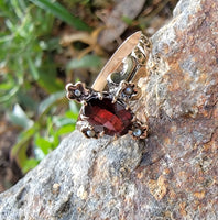 10k gold Victorian pearl & garnet ring