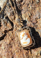 10k yellow gold floral flower estate cameo pendant necklace