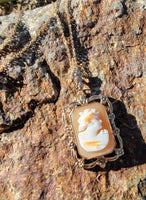 10k yellow gold floral flower estate cameo pendant necklace