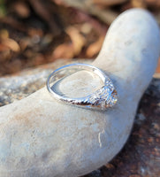 18k white gold c.1920's heart filigree diamond ring
