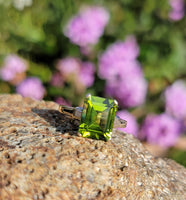 10k gold vintage Peridot Ring
