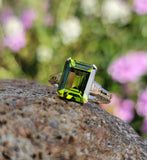 10k gold vintage Peridot Ring
