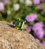 10k gold vintage Peridot Ring
