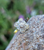 Plat & 18k gold two tone diamonds Deco c.1910 -1920's filigree Ring