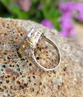 10k tri colored gold c.1920's c.1930's Deco filigree opal ring