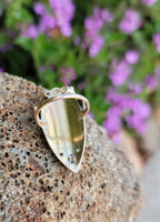 10k gold Victorian carved shell cameo & old cut diamond estate ring - apx 1.75ct tw