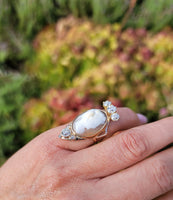 10k gold Victorian carved shell cameo & old cut diamond estate ring - apx 1.75ct tw