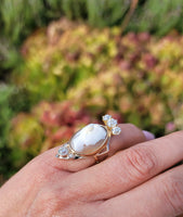 10k gold Victorian carved shell cameo & old cut diamond estate ring - apx 1.75ct tw
