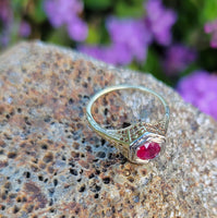 14k gold two tone vintage Deco Ruby filigree ring