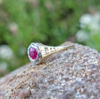 14k gold two tone vintage Deco Ruby filigree ring