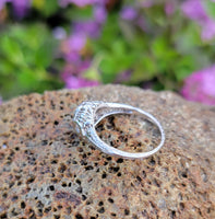 18k white gold c.1920's filigree diamond engagement ring