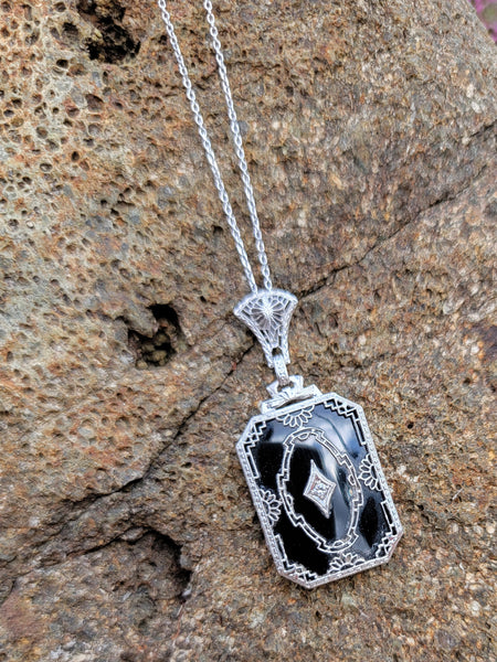 14k white gold filigree Deco Black Onyx & Diamond pendant necklace