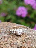 14k gold two tone 3 diamond estate Deco c.30's ring