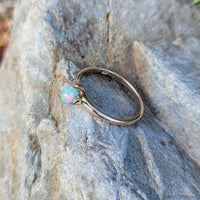 10k yellow gold opal estate solitaire ring