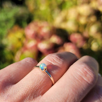 10k yellow gold opal estate solitaire ring