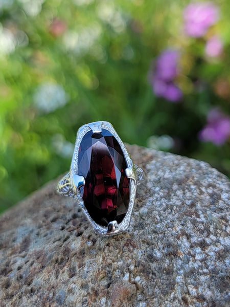 14k white gold Art Deco Garnet filigree Ring