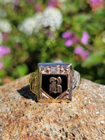 10k gold vintage Deco black onyx & diamond signet R ring