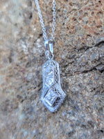 14k white gold Deco c.1920's filigree diamond pendant necklace