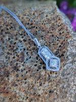14k white gold Deco c.1920's filigree diamond pendant necklace