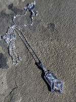14k white gold Deco c.1920's filigree diamond pendant necklace