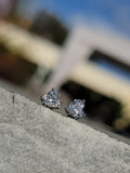 14k white gold diamond heart studs earrings - 1.03ct tw
