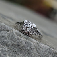 18k gold white gold c.1920's filigree diamond ring - apx .25ct
