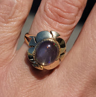 14k yellow gold jelly opal estate ring
